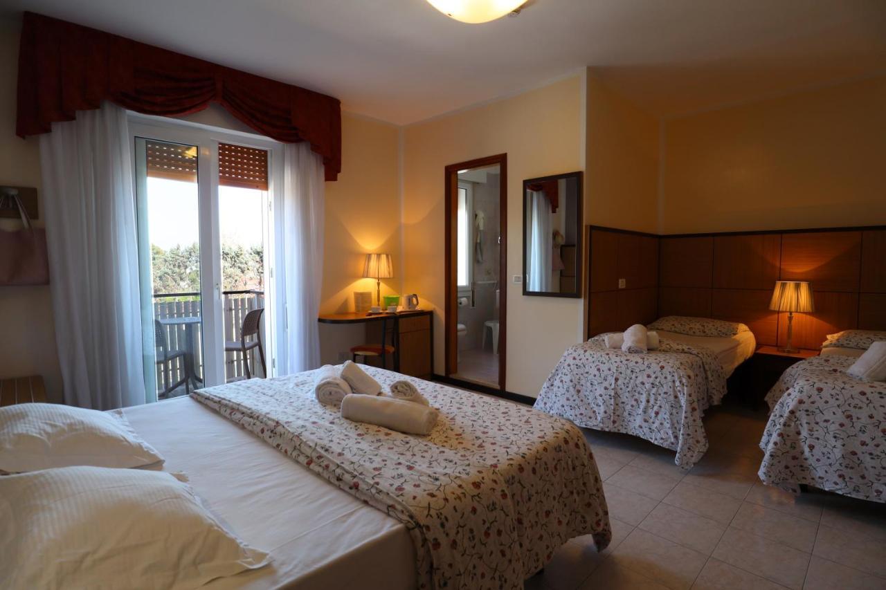 Hotel Righetto Fronte Mare Cavallino-Treporti Exterior foto