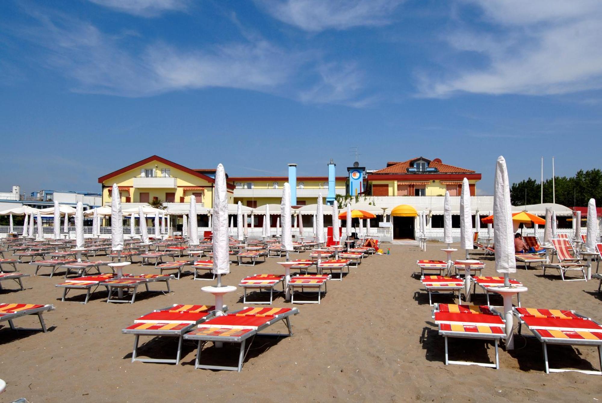 Hotel Righetto Fronte Mare Cavallino-Treporti Exterior foto